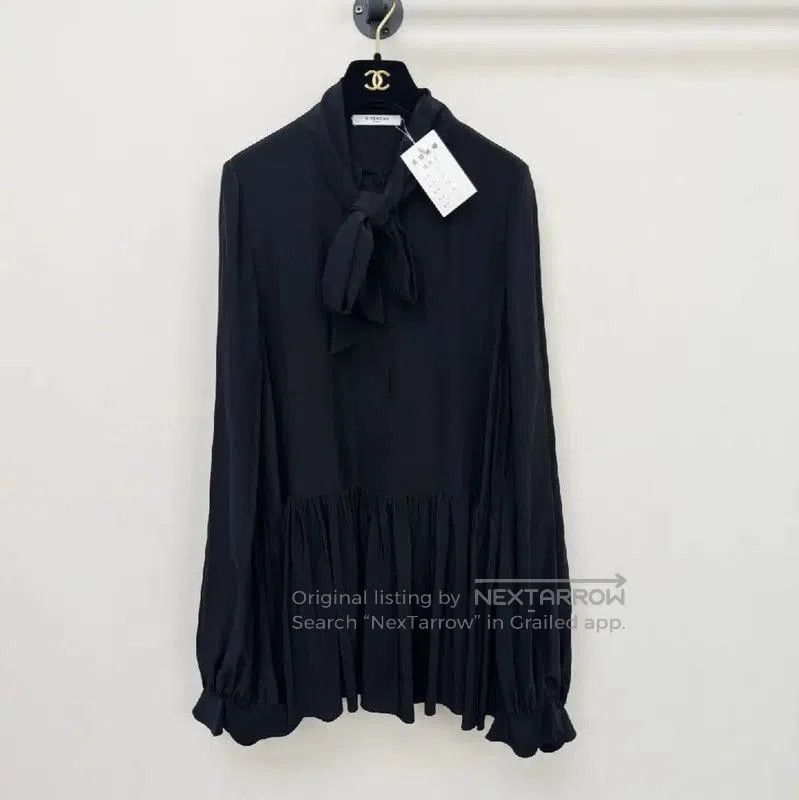 Givenchy Givenchy Black Silk Long Sleeve Shirt . Size M / US 6-8 / IT 42-44 - 1 Thumbnail