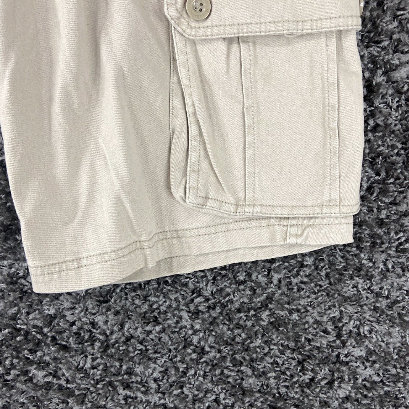 Vintage BROKEN THREAD Cargo Shorts Regular Fit Beige Men's 32 Size US 32 / EU 48 - 2 Thumbnail