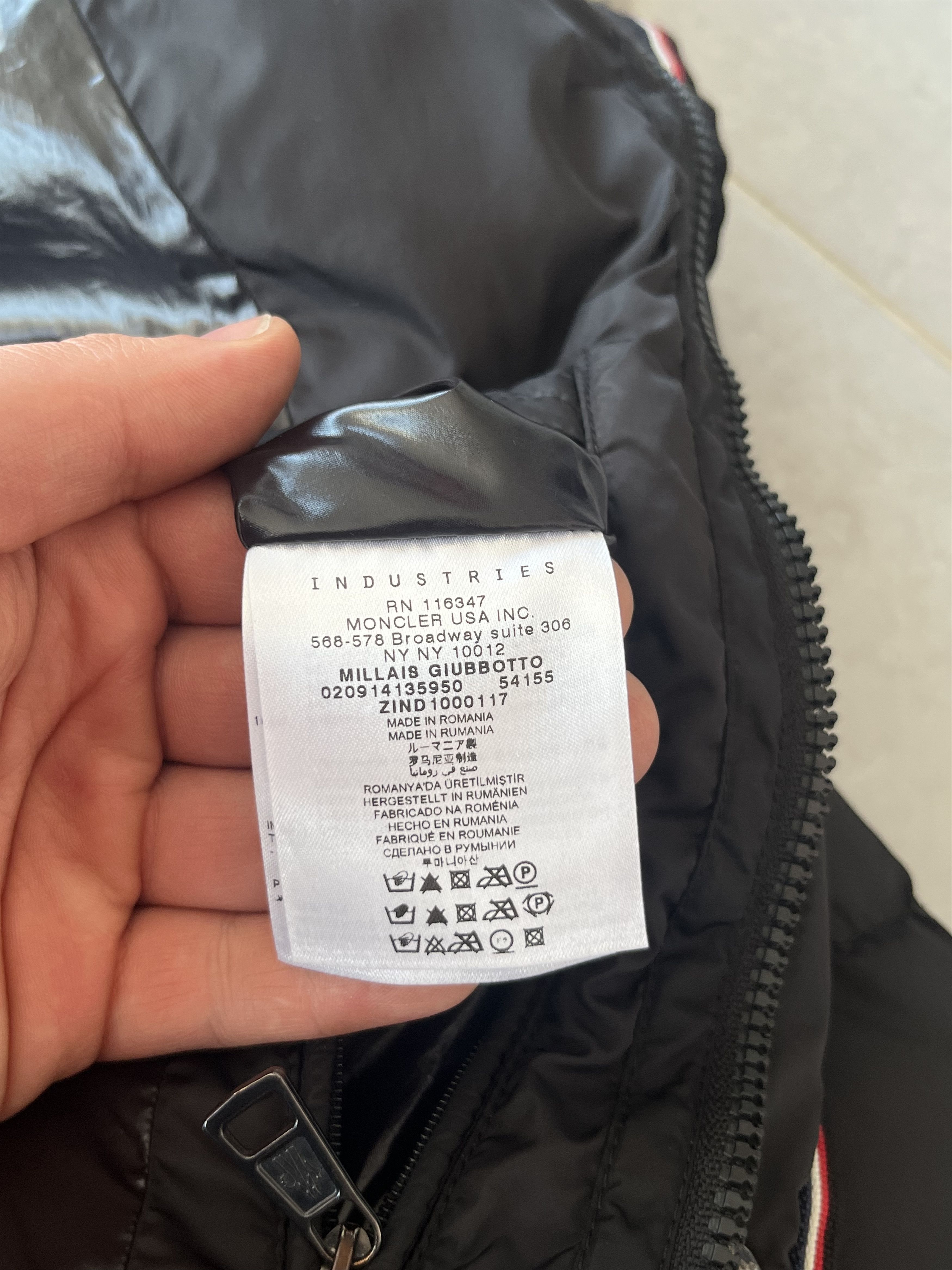 Moncler MONCLER Vintage Parka Jacket MILLAIS MADE IN ROMANIA Size XL / US 12-14 / IT 48-50 - 23 Thumbnail