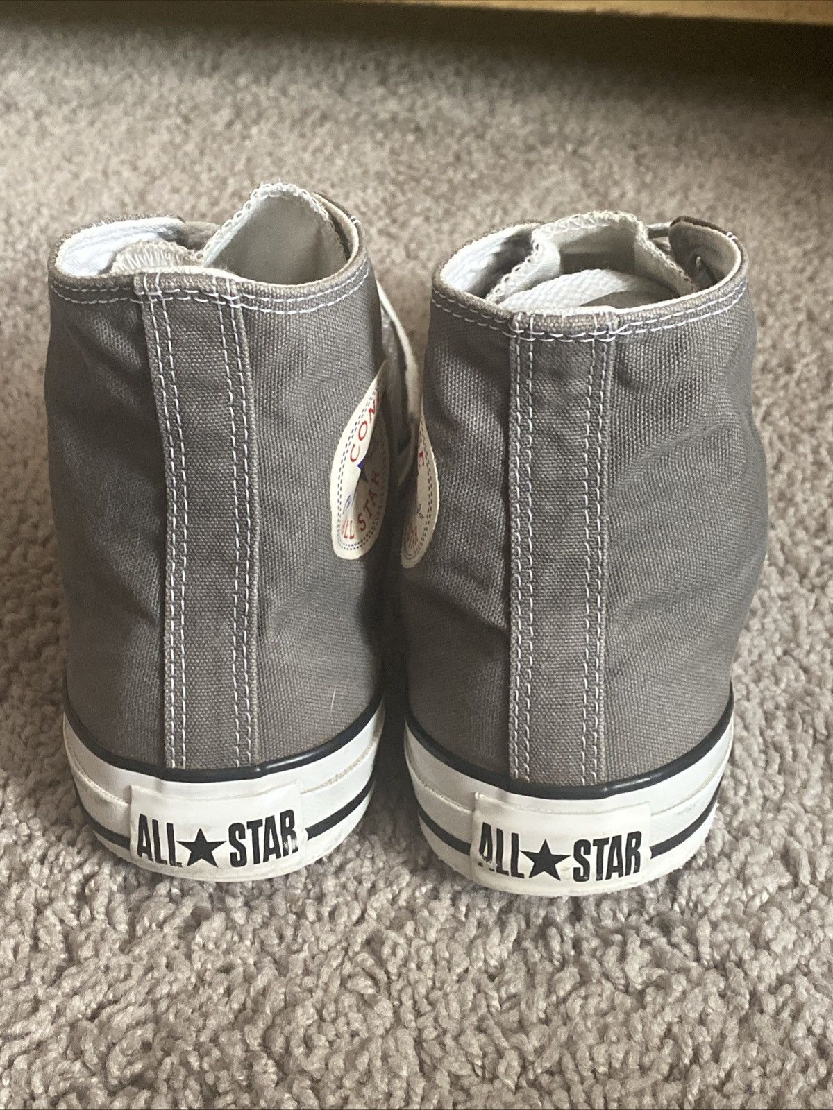 Converse Unisex Converse Chuck Taylor Allstar hi top shoes size 7M/9W Size US 7 / EU 40 - 3 Thumbnail