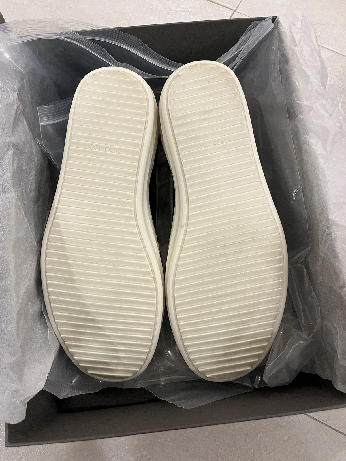 Rick Owens Rick Owens Vintage Sneaker 1st Remake Mainline Size US 9 / EU 42 - 3 Thumbnail
