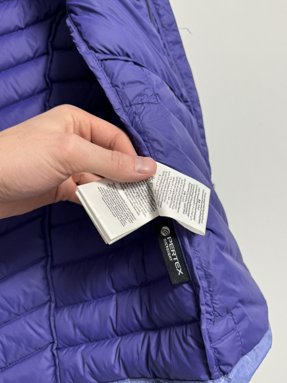 Peak Performance Peak Performance Vest Women’s sttle Hype Size M / US 6-8 / IT 42-44 - 13 Thumbnail