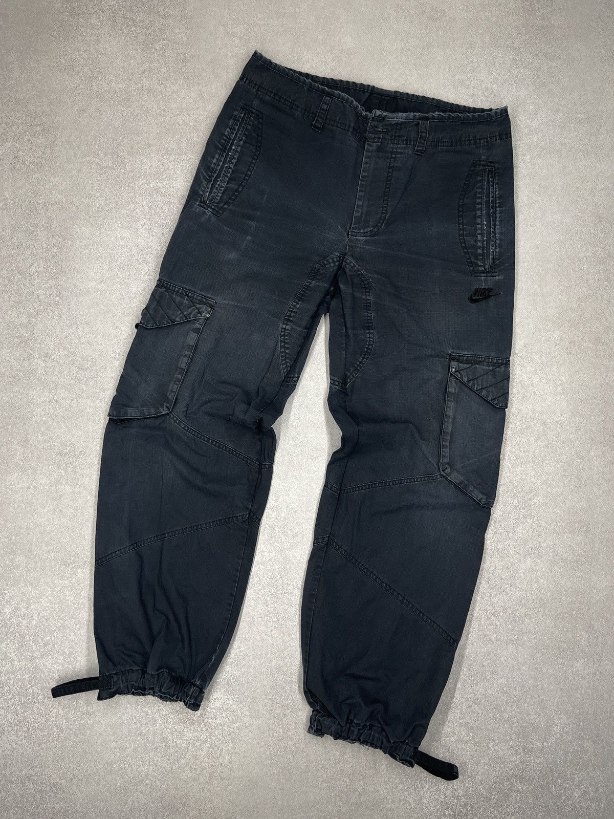 Nike Vintage Nike Cargo Distressed Pants Navy Drill Y2K ACG TN Size US 30 / EU 46 - 1 Thumbnail