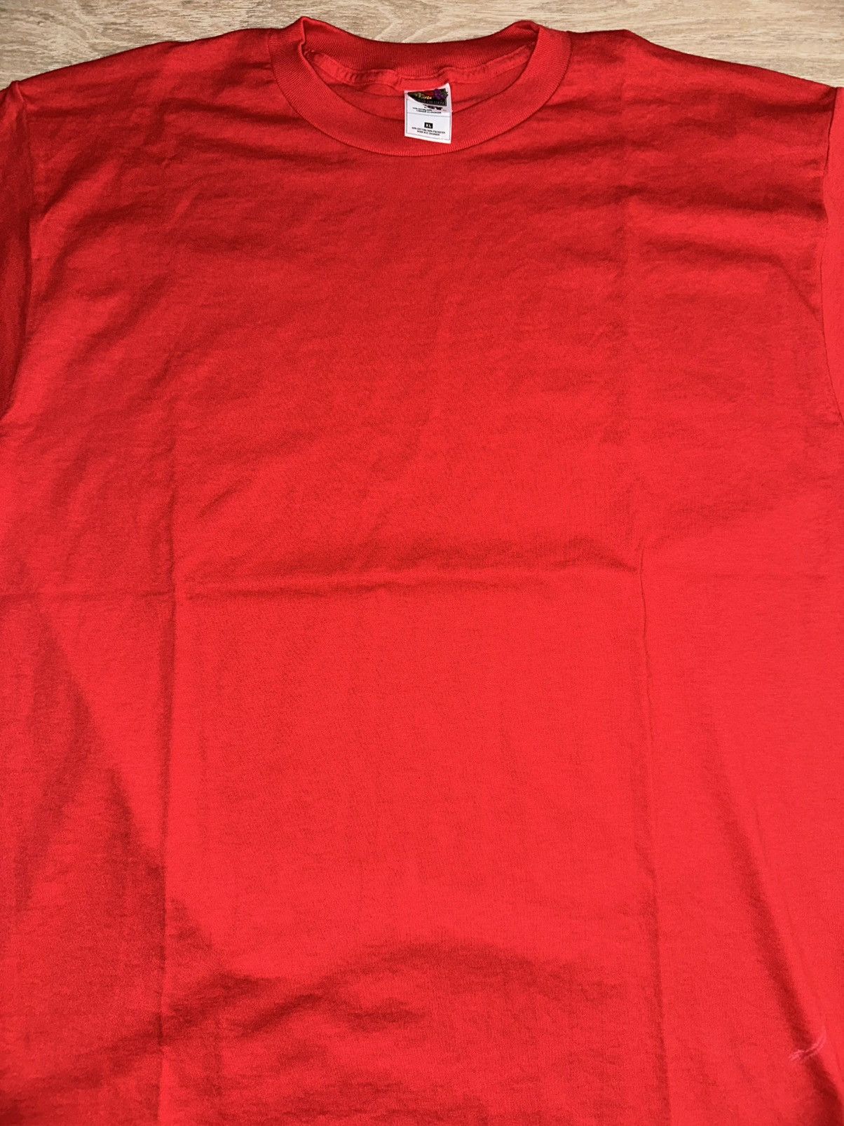 Fruit Of The Loom × Vintage Vintage 90’s Fruit of the Loom Best Red Blank T-Shirt Size US XL / EU 56 / 4 - 3 Thumbnail