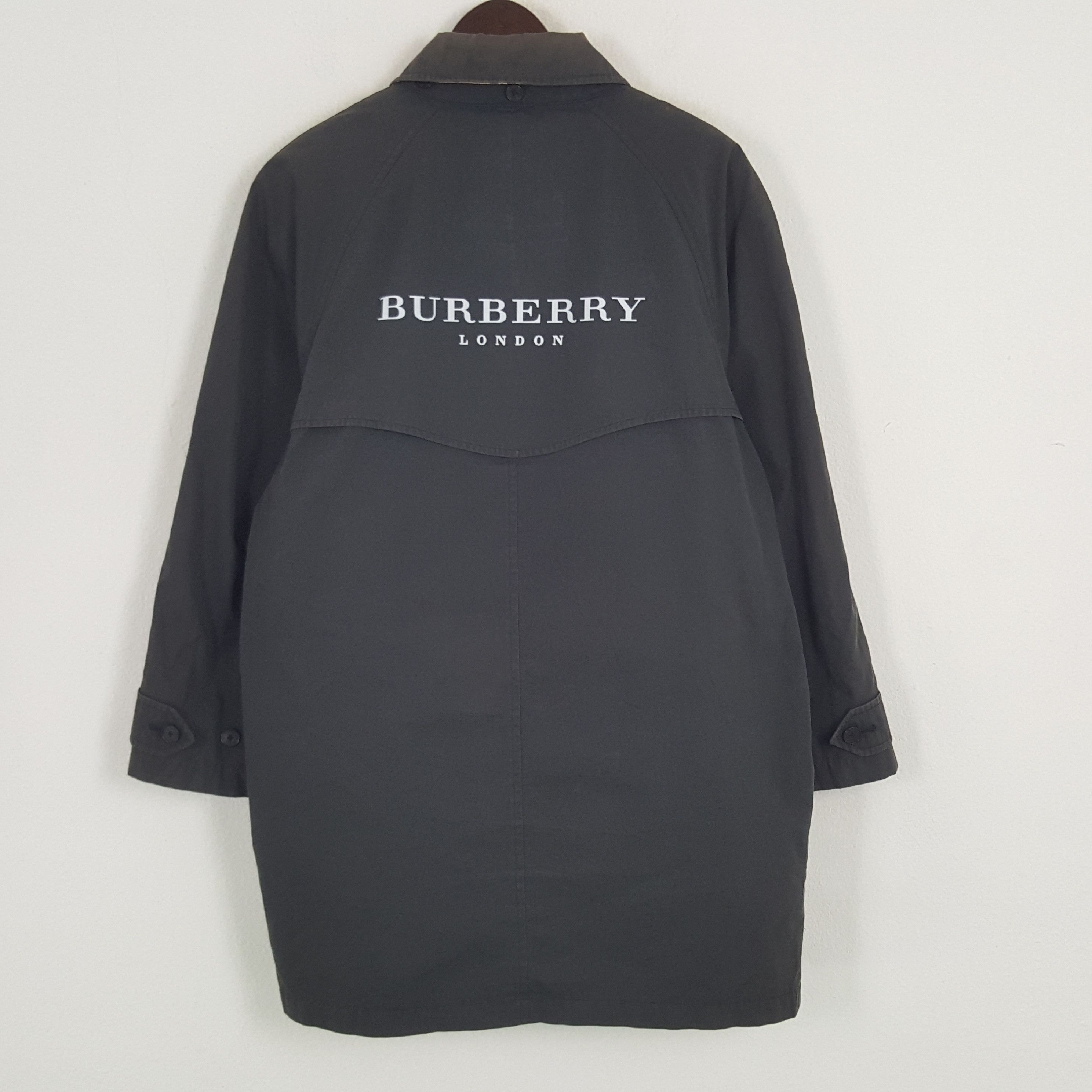 Burberry × Vintage Vintage Burberry London Custom Spell Out Zipper Jacket Size US M / EU 48-50 / 2 - 1 Thumbnail