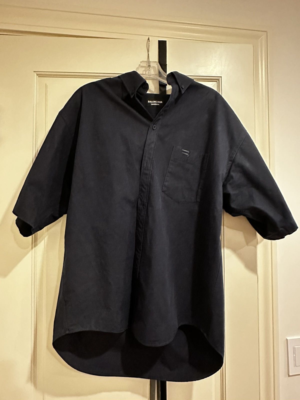 Balenciaga Balenciaga Short Sleeve Button Sporty B Size US M / EU 48-50 / 2 - 1 Thumbnail