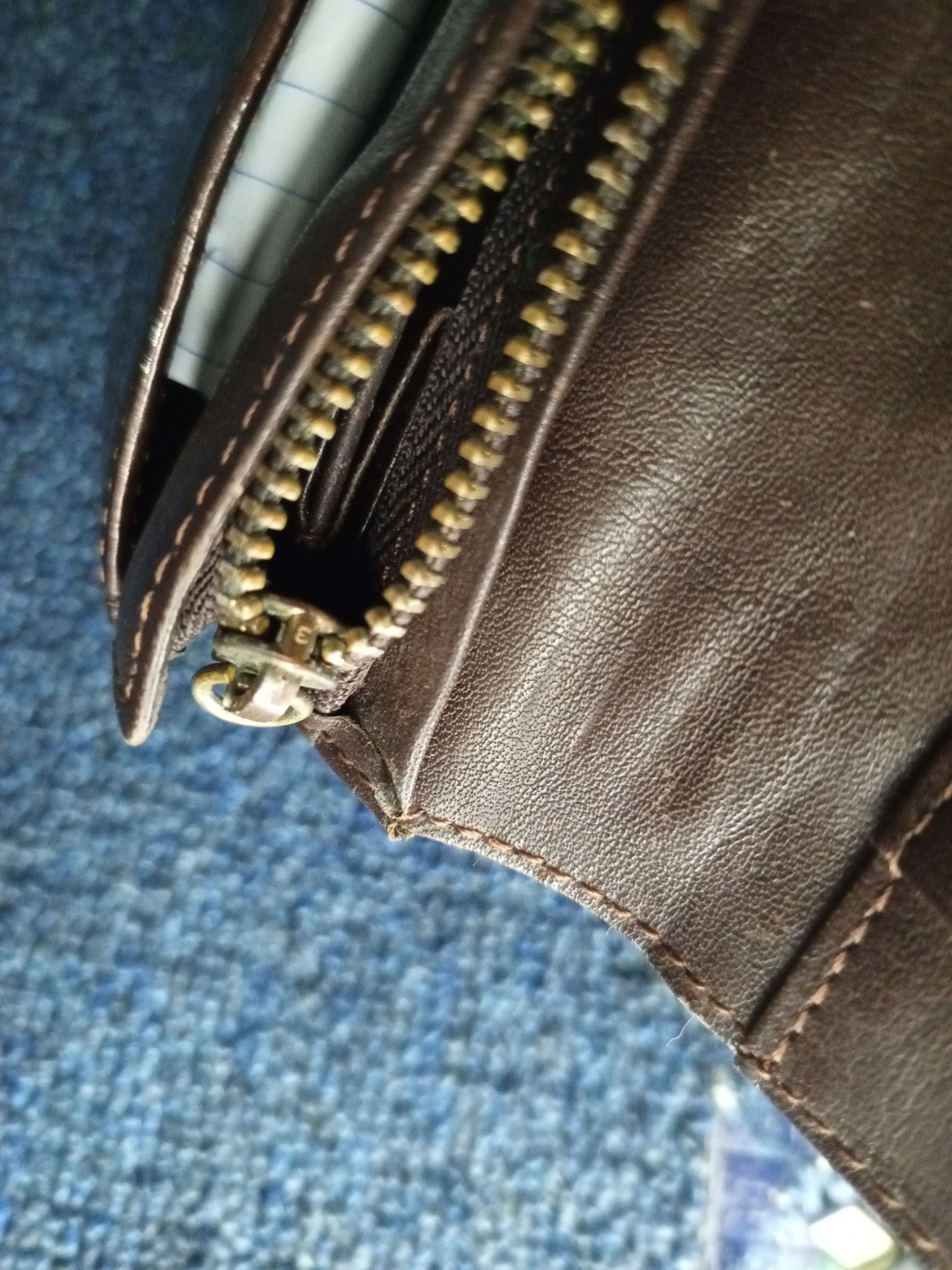 Givenchy × Vintage Givenchy wallet vintage red crocodile skin Size ONE SIZE - 15 Thumbnail