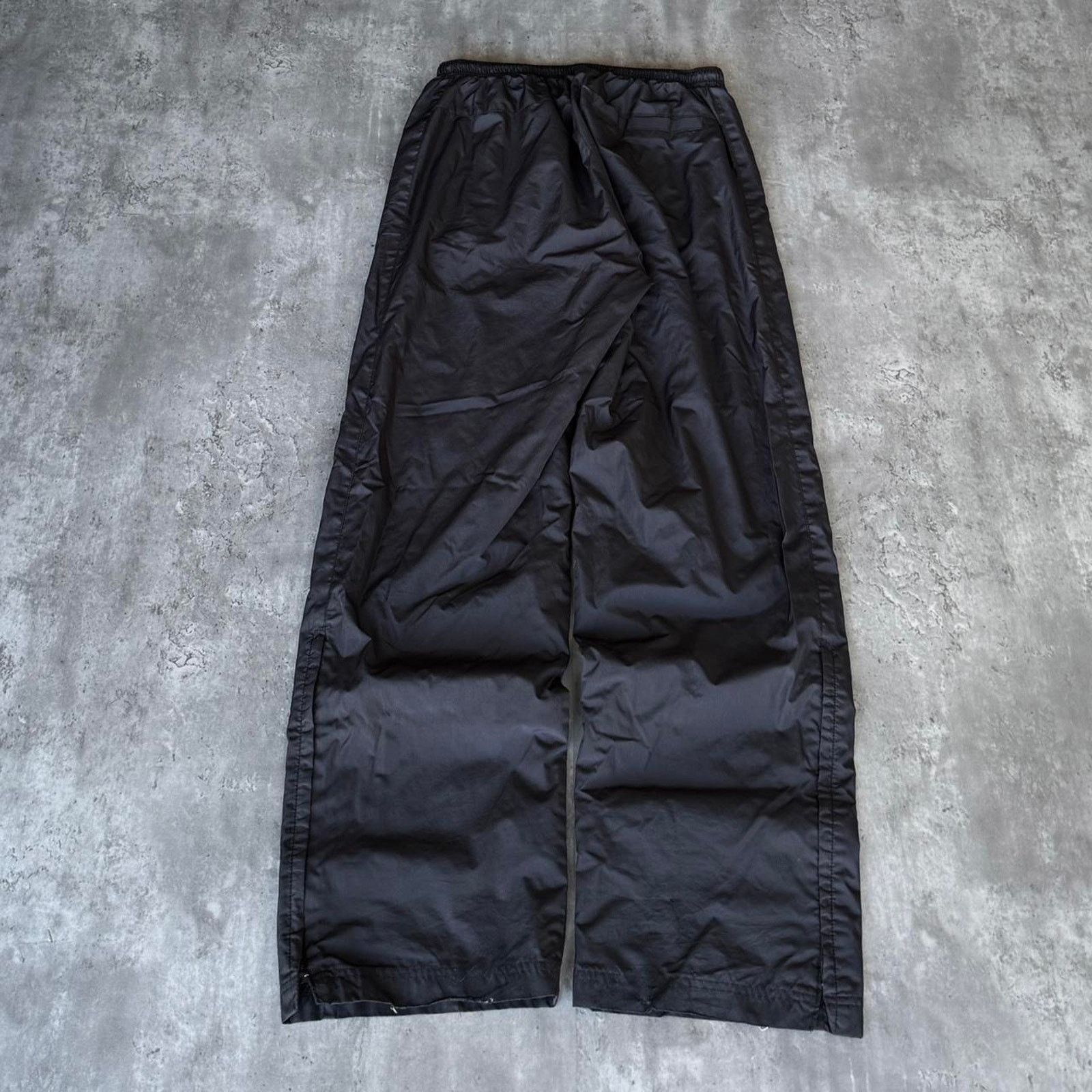 Japanese Brand × Vintage Sport-Tek Black Baggy Wide Leg Essential Sweatpants Size US 31 - 2 Thumbnail