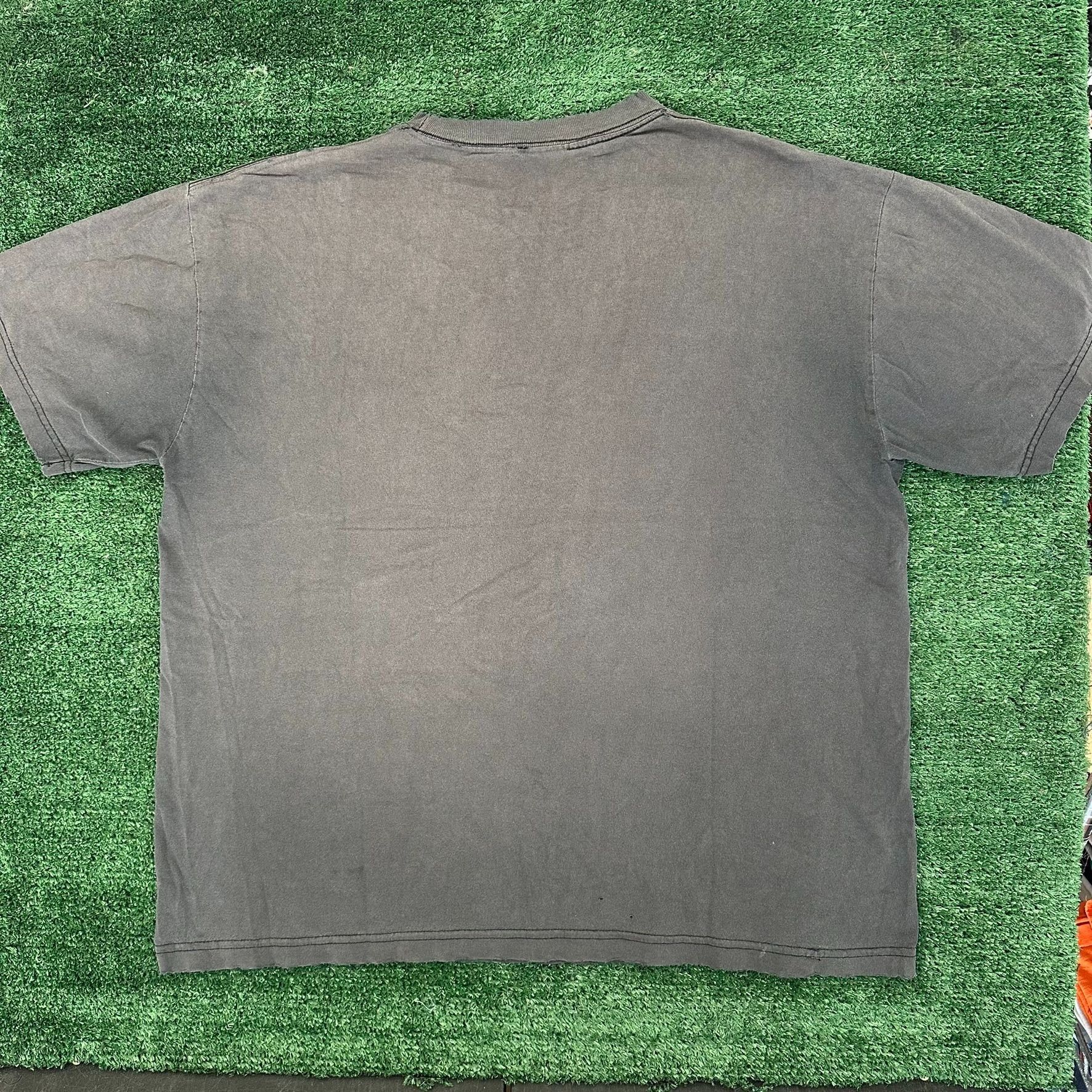 Vintage Vintage 90s Rainforest Cafe Iggy Iguana T-Shirt Grunge Faded Size US XL / EU 56 / 4 - 5 Thumbnail