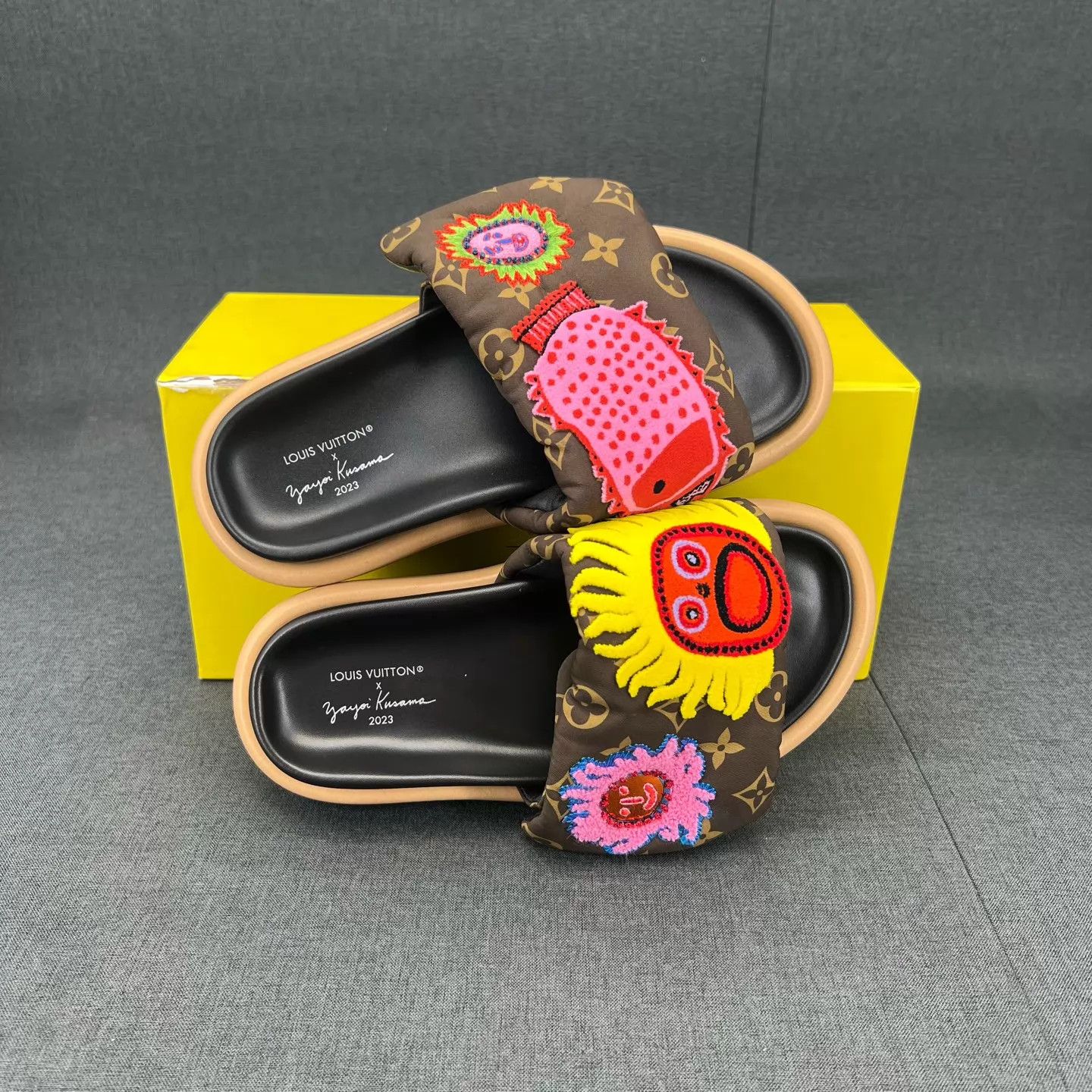 Louis Vuitton LV x Yayoi Kusama Monogram Brown Slippers 36 Worn 2x Size US 5.5 / IT 35.5 - 7 Thumbnail