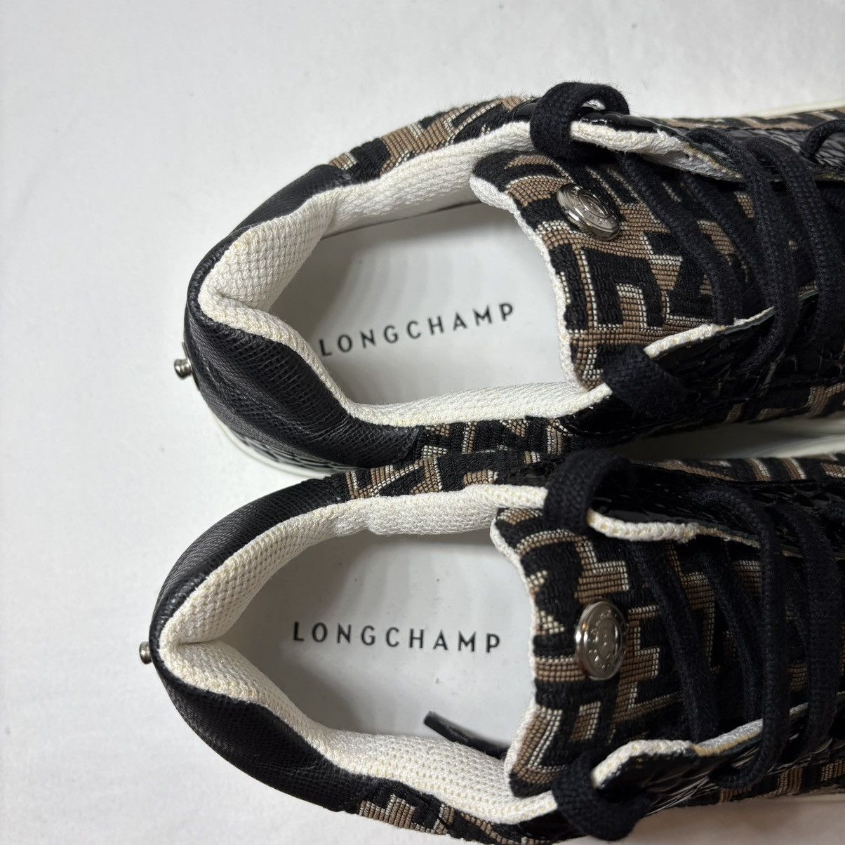 Longchamp AUTHENTIC Longchamp Sneakers Size US 8 / IT 38 - 10 Thumbnail