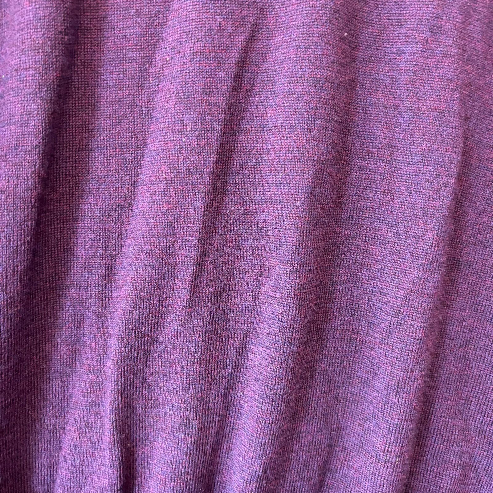 Gap Gap Merino Wool Sweater V-Neck Extra Fine Preppy Work Casual Size US L / EU 52-54 / 3 - 3 Thumbnail