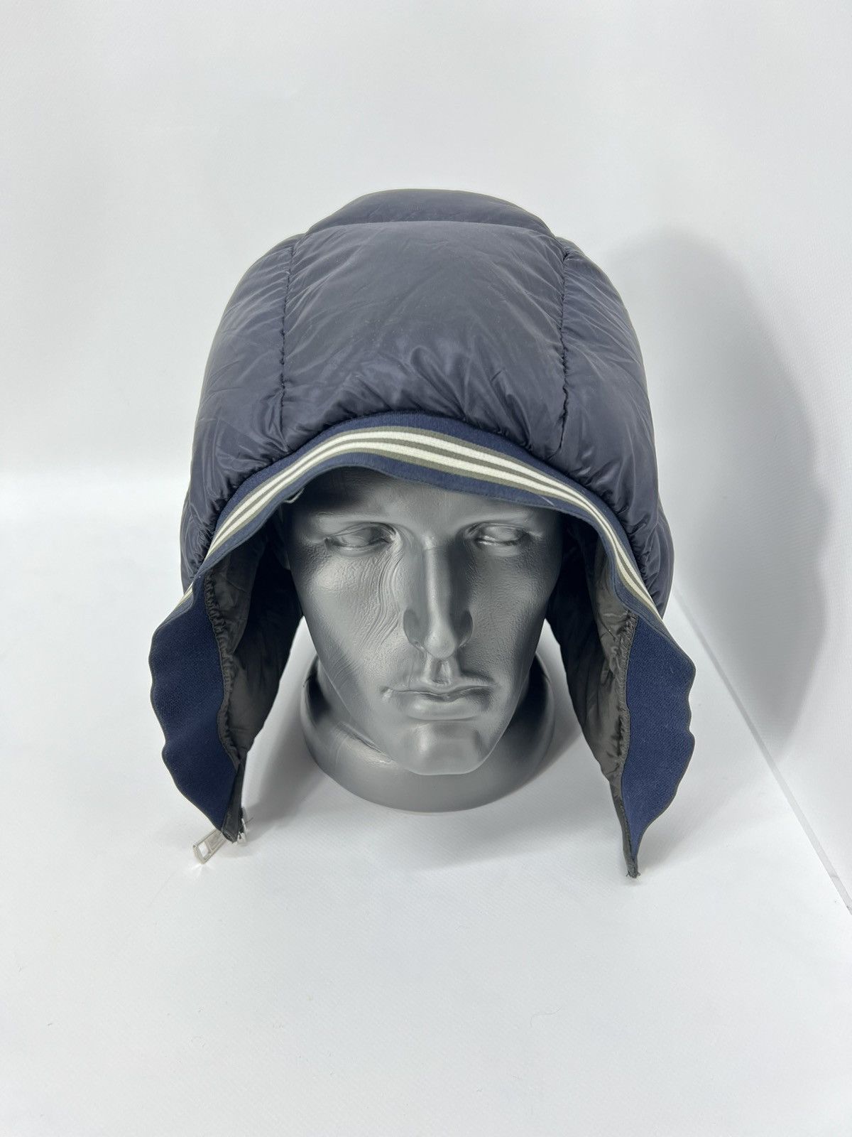 Moncler Vintage luxury designer Moncler Blue Hood Size ONE SIZE - 3 Thumbnail