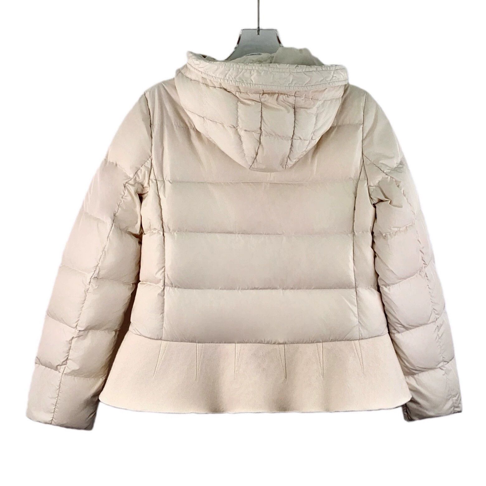 Moncler KW0735 Moncler Off-white Logo Ruffle Zipper Down Jacket Size S / US 4 / IT 40 - 2 Thumbnail