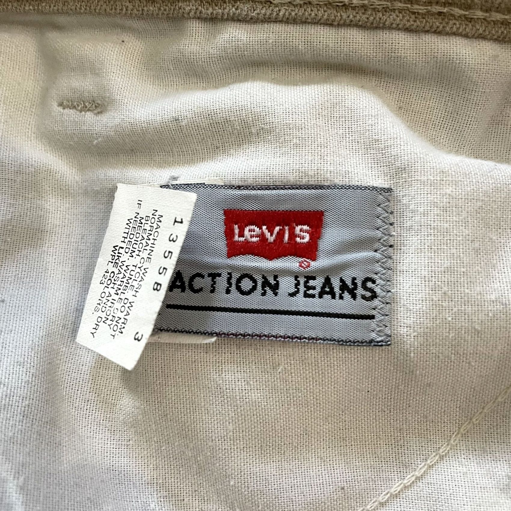 Levi's Levi’s Action Jeans Mens Size 32x30 beige cotton blend jeans Size US 32 / EU 48 - 4 Thumbnail