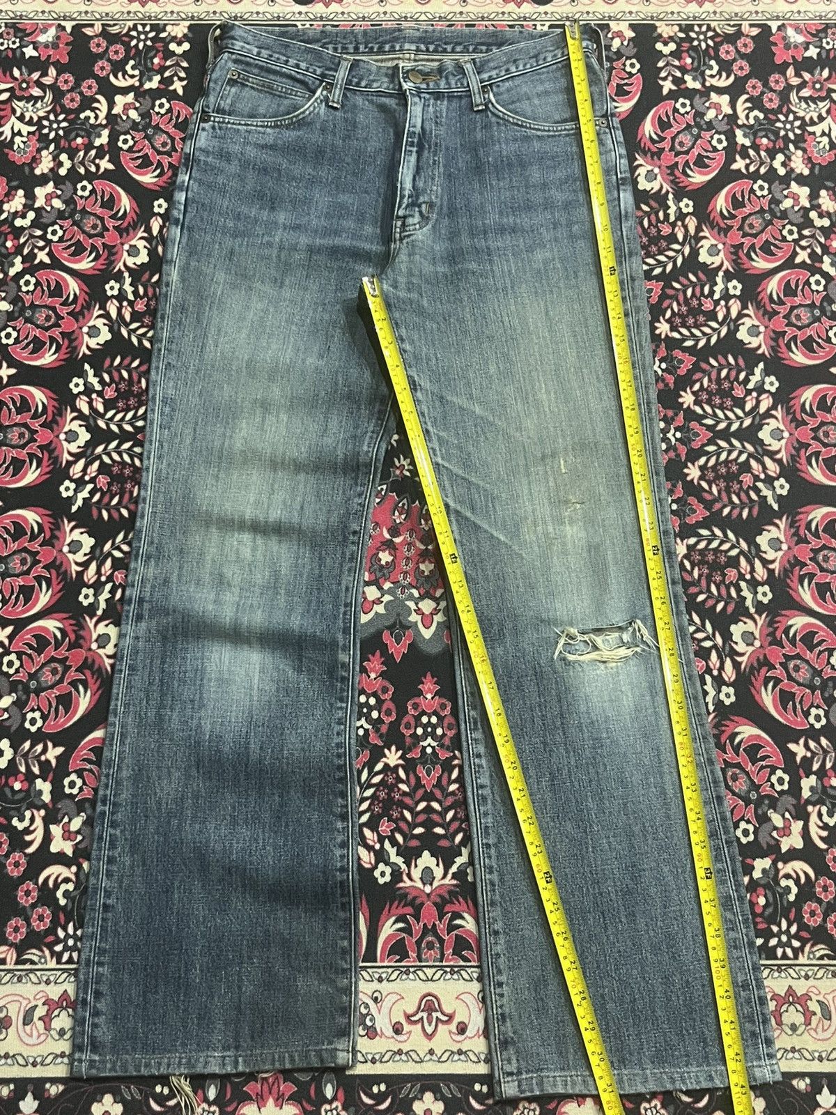 Wrangler Vintage Wrangler Blue Washed Distressed Flare Jeans Size US 32 / EU 48 - 11 Thumbnail