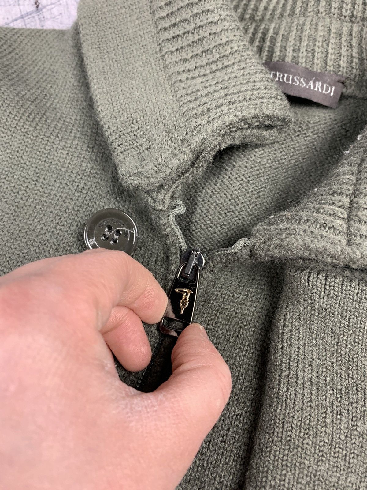 Trussardi Trussardi Men's Wool Cardigan Luxury Sweater Size L Green Size US L / EU 52-54 / 3 - 7 Thumbnail