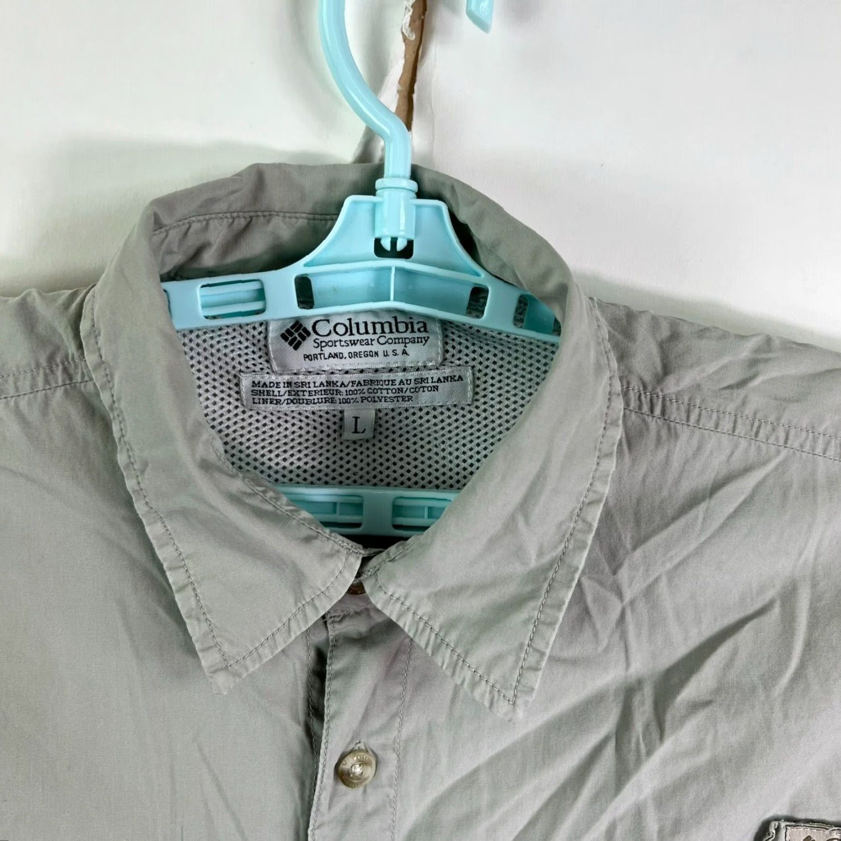 Vintage VINTAGE Columbia Men’s Shirt Short Sleeve Button-Up Gray 52 Chest Outdoor Nature 90s Summer Size US L / EU 52-54 / 3 - 3 Thumbnail