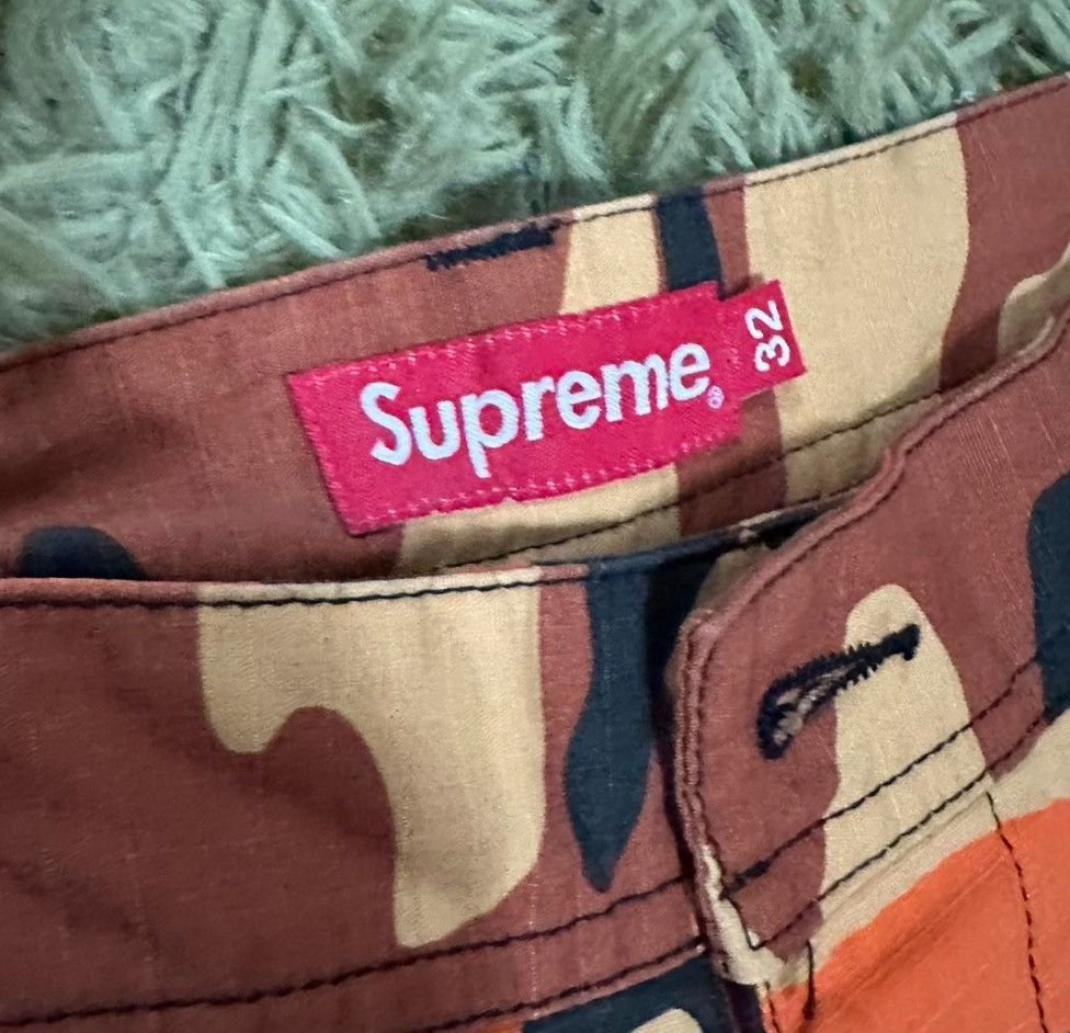 Supreme 2014 Supreme orange camo cargo pants Size US 32 / EU 48 - 4 Thumbnail
