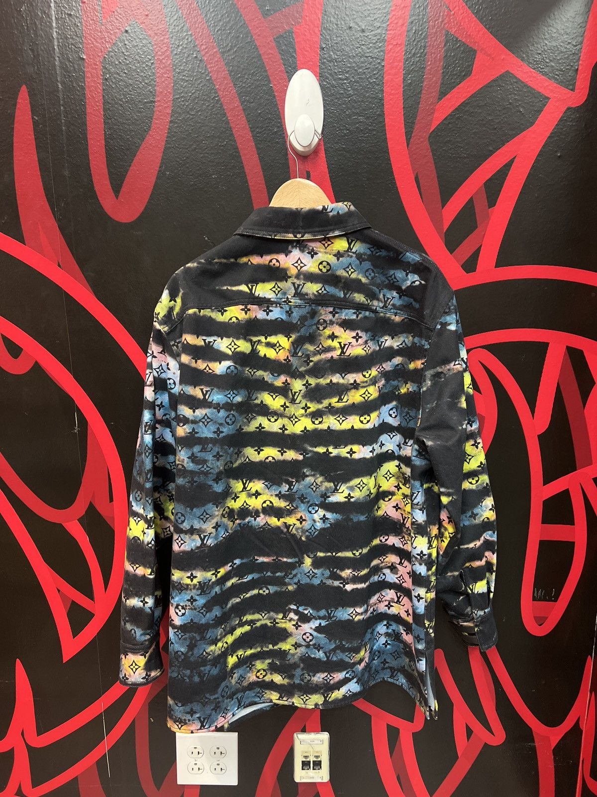 Louis Vuitton Louis Vuitton Monogram Tie Dye Denim Jacket Size US L / EU 52-54 / 3 - 3 Thumbnail