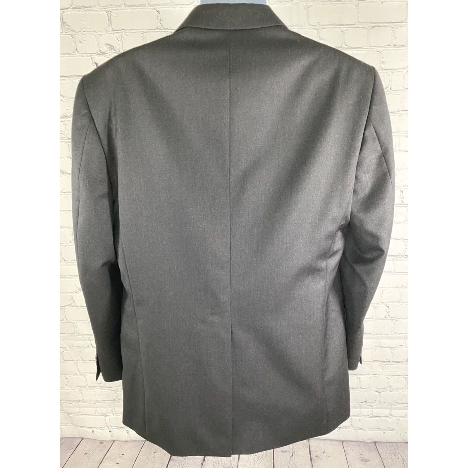 Tommy Hilfiger VINTAGE Tommy Hilfiger Men's Blazer Jacket 100% Wool Single Vent, Two-Button, Solid Black, Size 40R Size 40R - 2 Thumbnail