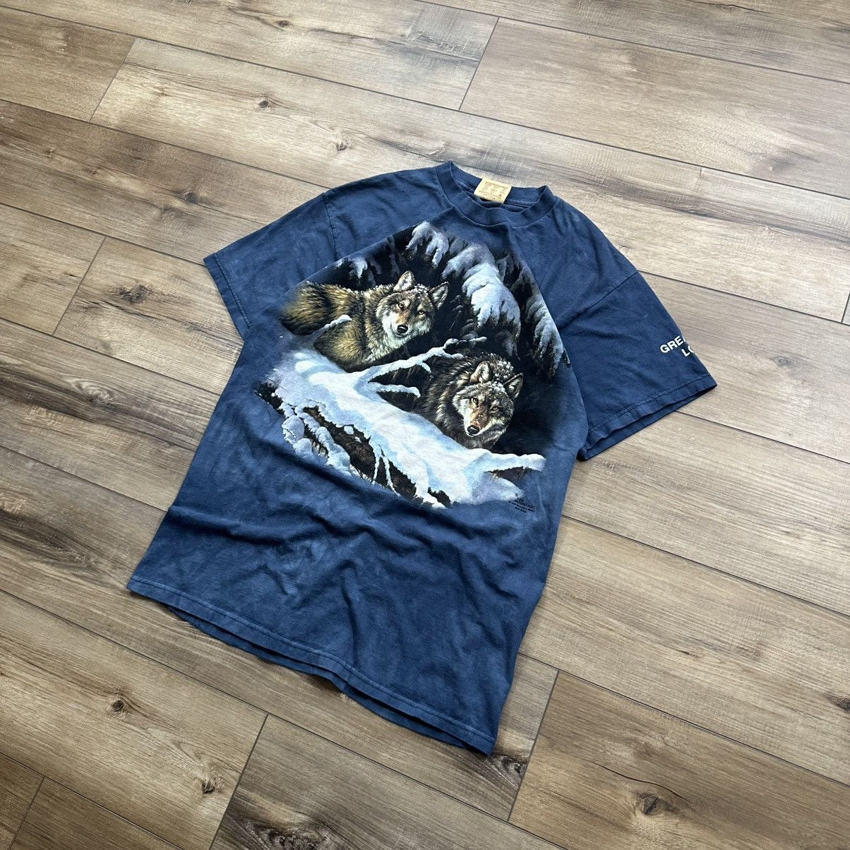 The Mountain Vintage 1999 The Mountain Wolves in the Snow Graphic Tee Size US L / EU 52-54 / 3 - 3 Thumbnail