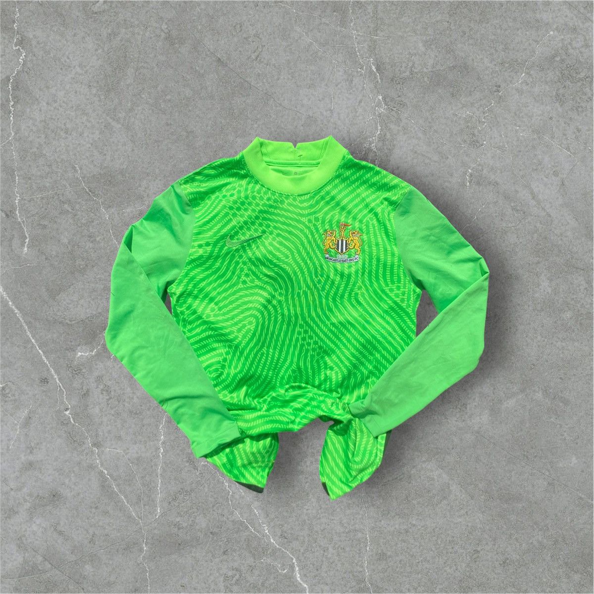 Nike Vintage Nike Newcastle East F.C. Green Long Sleeve Size US L / EU 52-54 / 3 - 1 Thumbnail