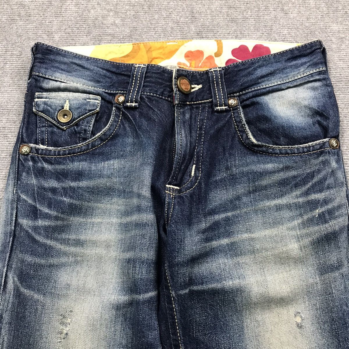 Edwin × Japanese Brand FLARE DENIM EDWIN BLUE FADED DISTRESSED PANTS Size US 30 / EU 46 - 7 Thumbnail