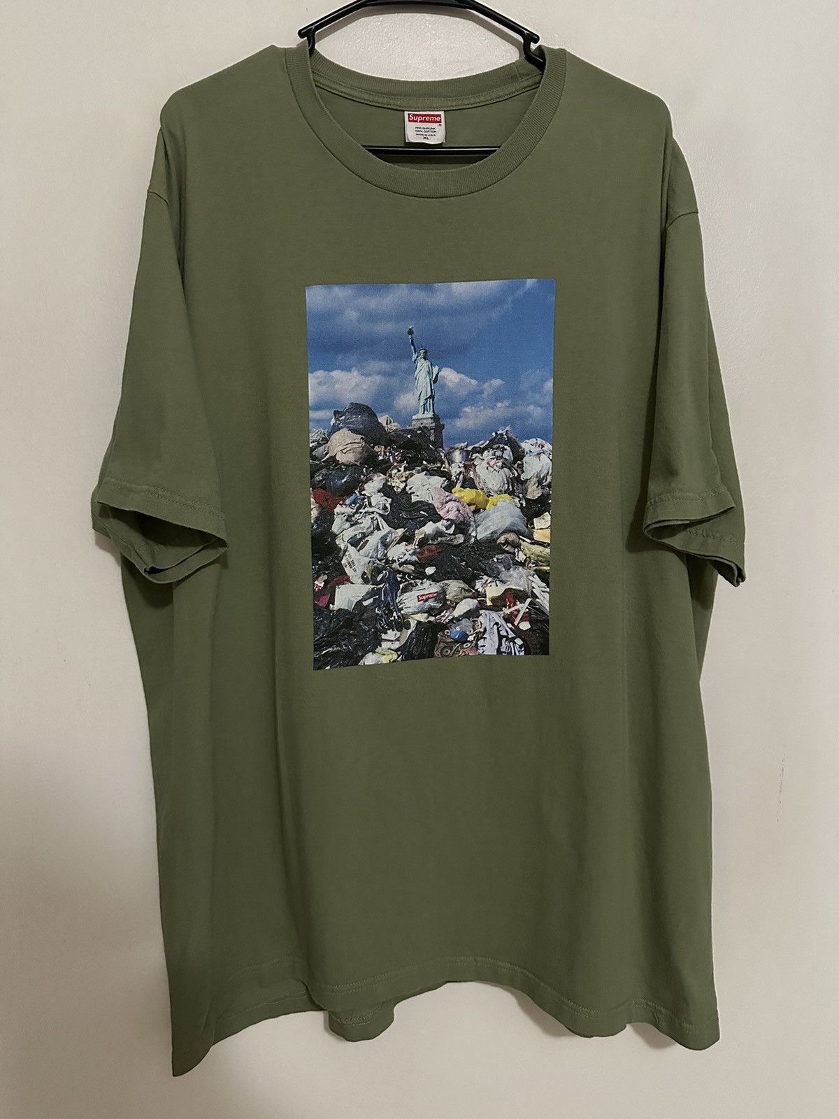 Supreme Supreme Trash Tee Size US XL / EU 56 / 4 - 1 Thumbnail