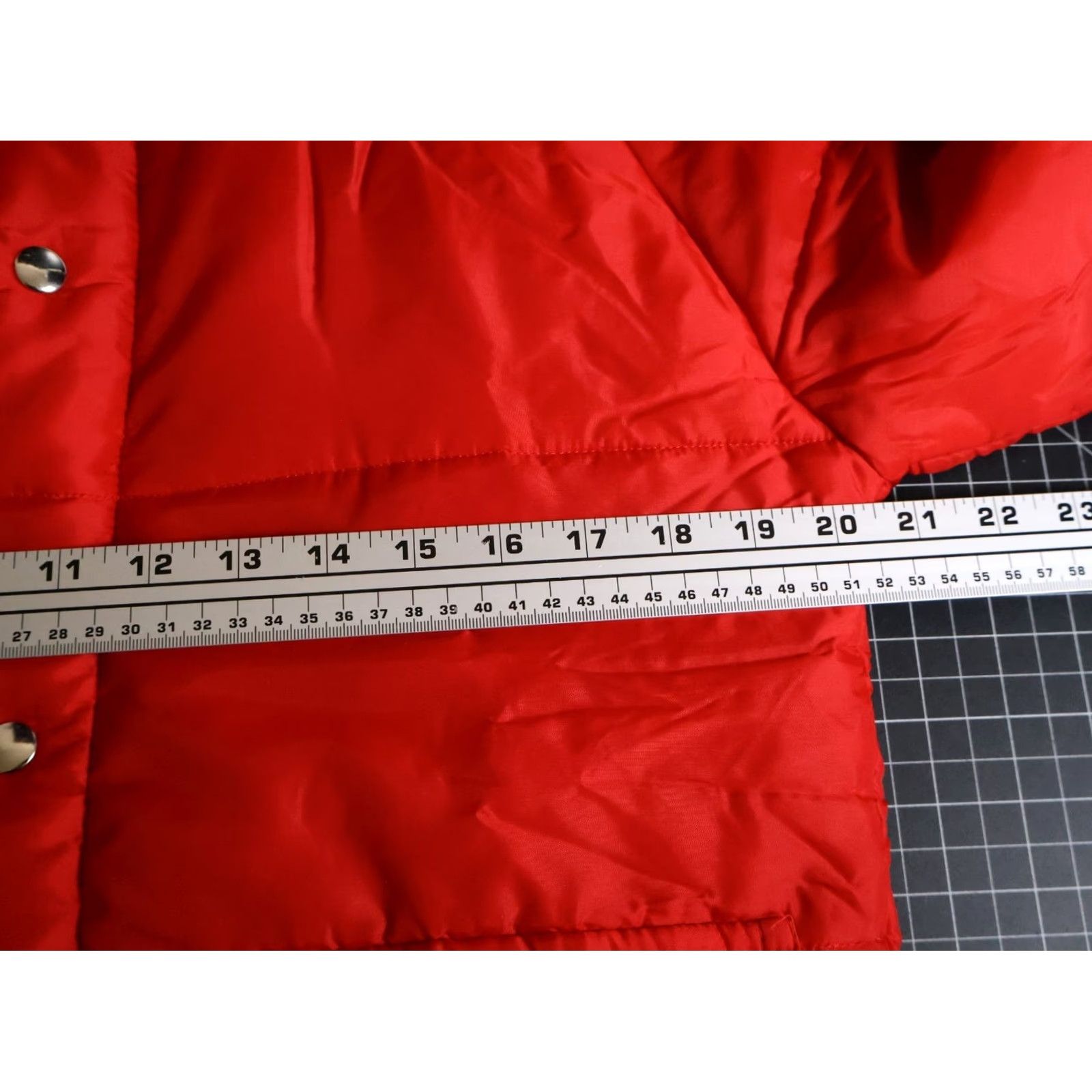 Vintage VINTAGE Swingster 80s Puffer Jacket Men Small Red Snap Button Insulated Nylon Softshell Winter Fall Spring Mens Size US S / EU 44-46 / 1 - 5 Thumbnail