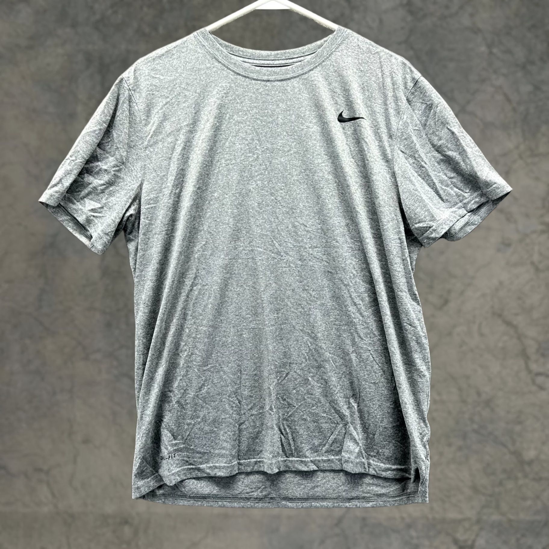 Nike Nike Shirt Mens Large Gray Dri Fit Athletic Jersey Soccer Dri Fit Gym Crewneck Size US L / EU 52-54 / 3 - 1 Thumbnail