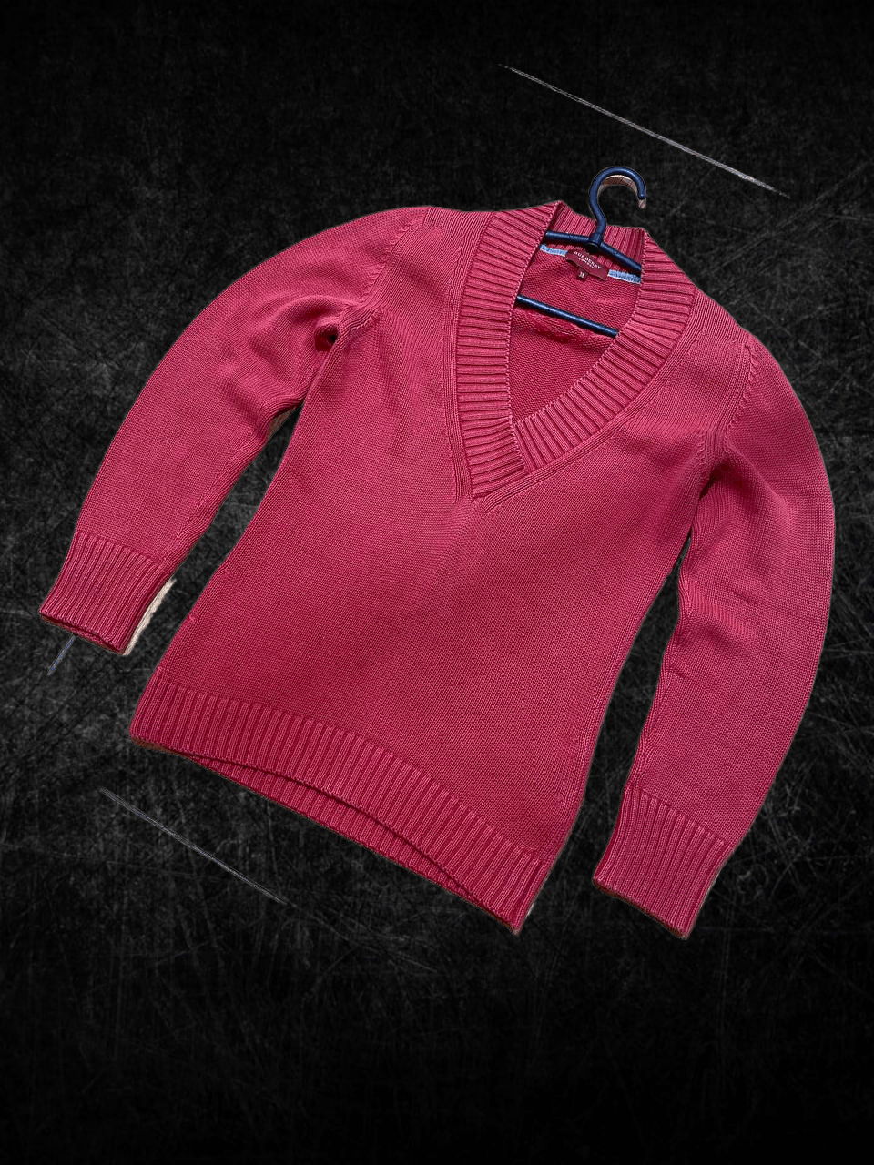 Burberry Burberry Sweater Women's V-Neck Luxury Size XS / US 0-2 / IT 36-38 - 1 Thumbnail