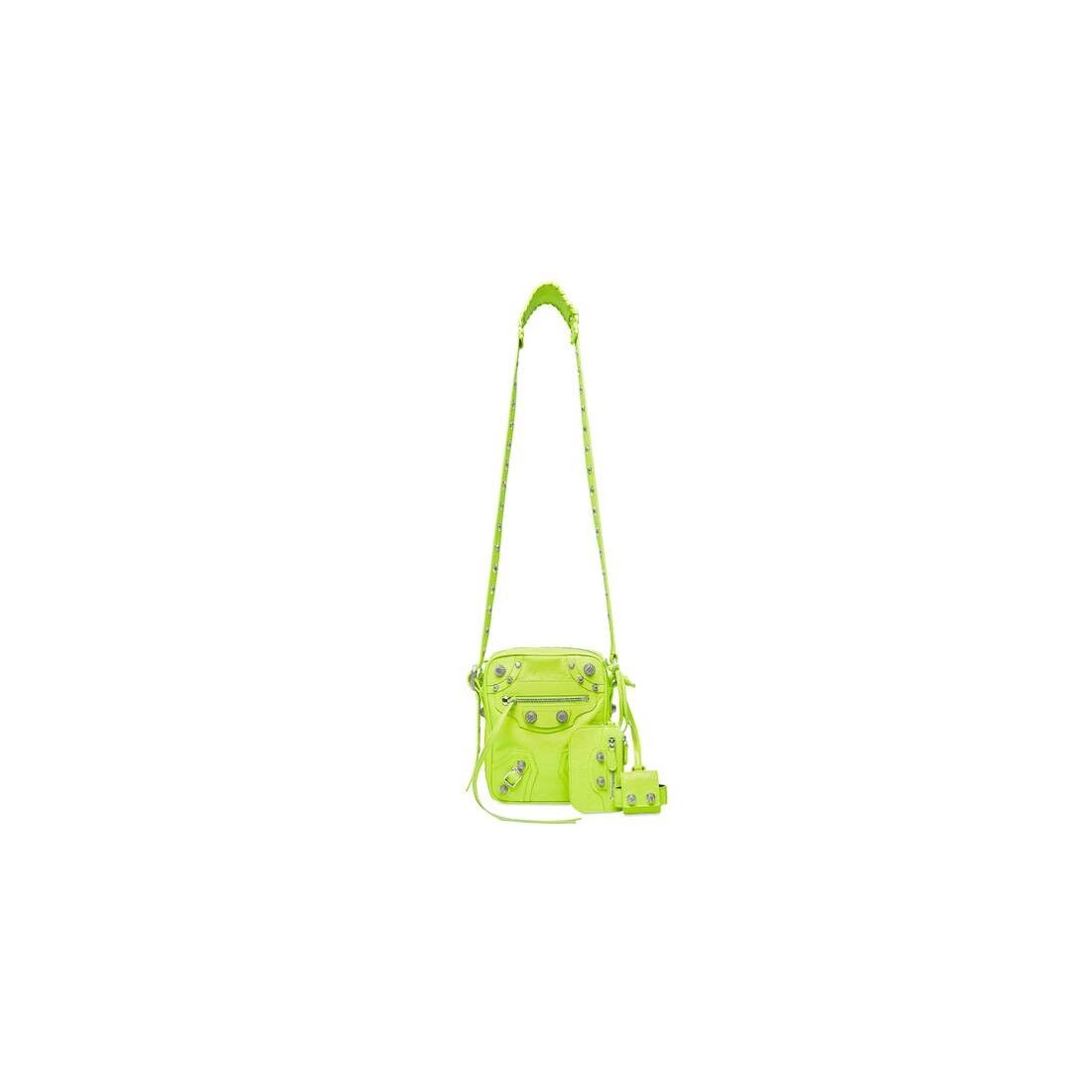 Balenciaga o1tr1nto0525 Size: OS / Le Cagole Men Crossbody Bag in Green Size ONE SIZE - 1 Thumbnail