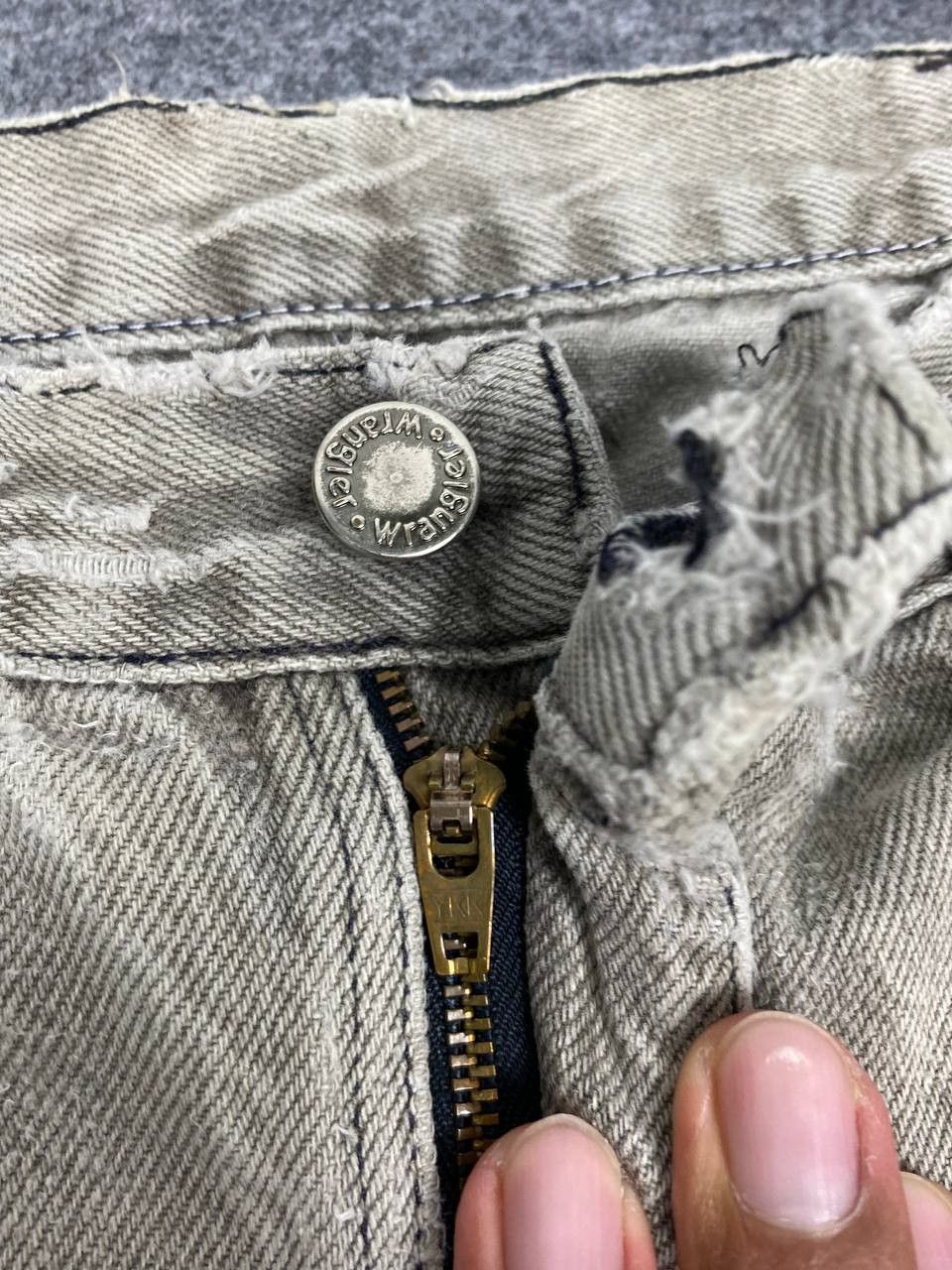 Wrangler vintage wrangler distressed denim Size US 34 / EU 50 - 13 Thumbnail