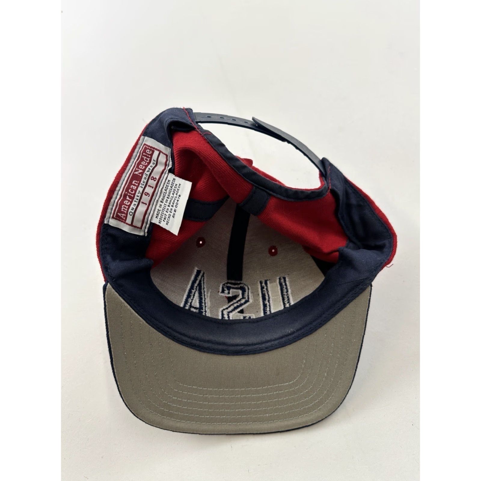American Needle American Needle Mens Spellout USA Hat Cap Multicolor Snapback User: American Needle Mens Spellout USA Hat Cap Multicolor Snapback Size ONE SIZE - 5 Thumbnail