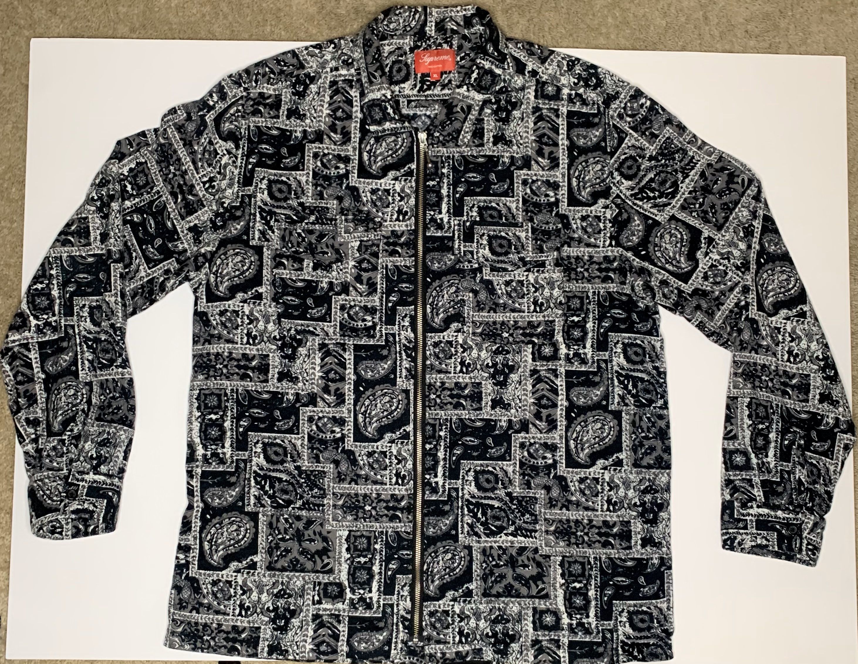 image of Supreme Ss16 Broken Paisley Flannel Zip (Xl) in Black/Gray, Men's