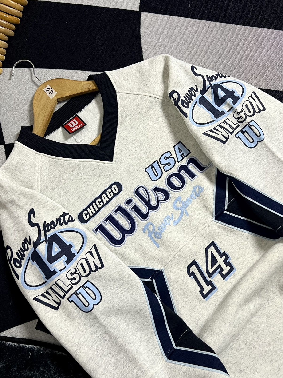 Other VINTAGE WILSON FRONT HIT & SLEEVE PRINT SWEATSHIRT V NECK Size US L / EU 52-54 / 3 - 8 Thumbnail