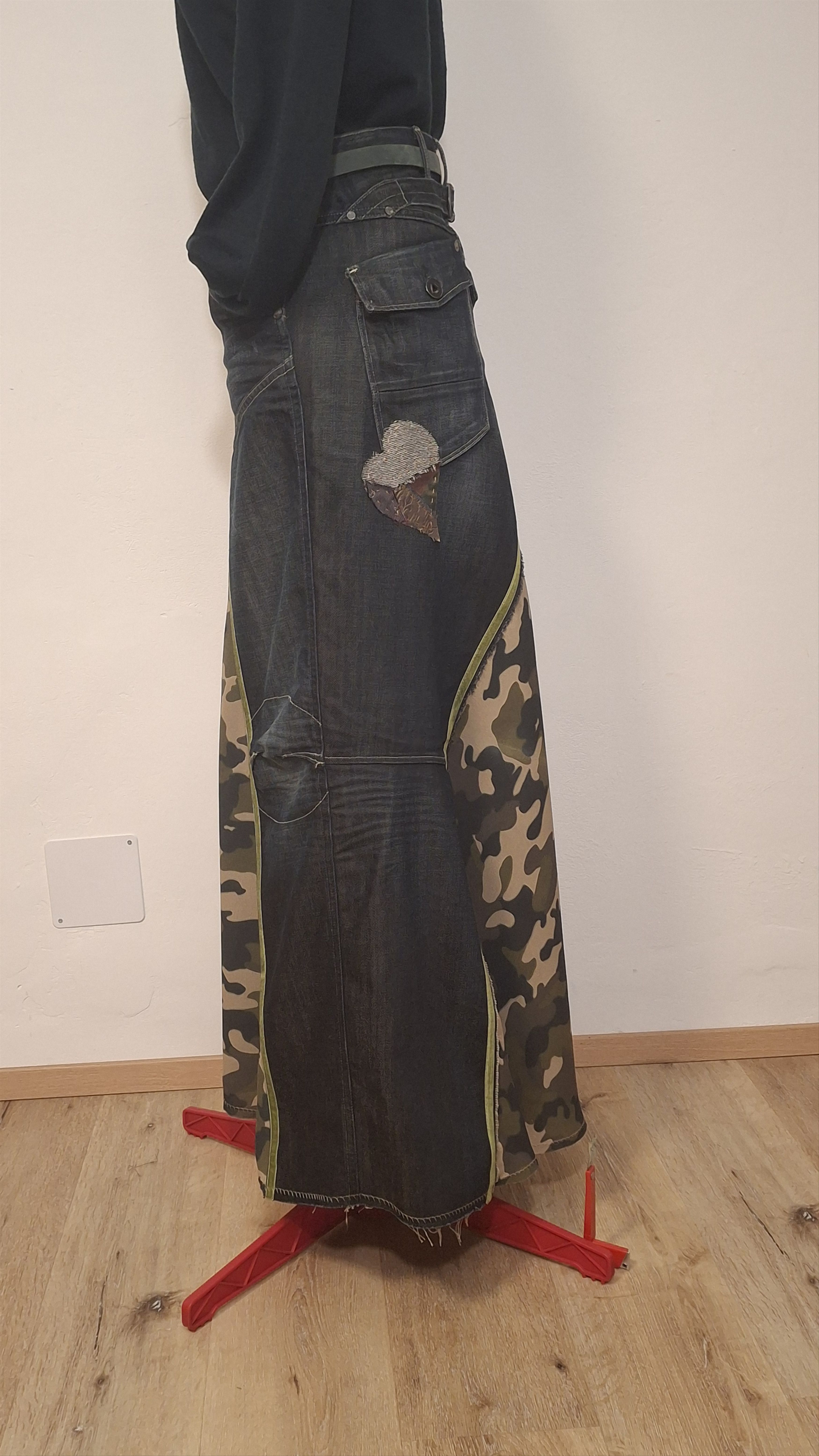G-Star G-Star Reworked Camo Panel Skirt – Upcycled Art Denim Size 25" / US 0 / IT 36 - 10 Thumbnail
