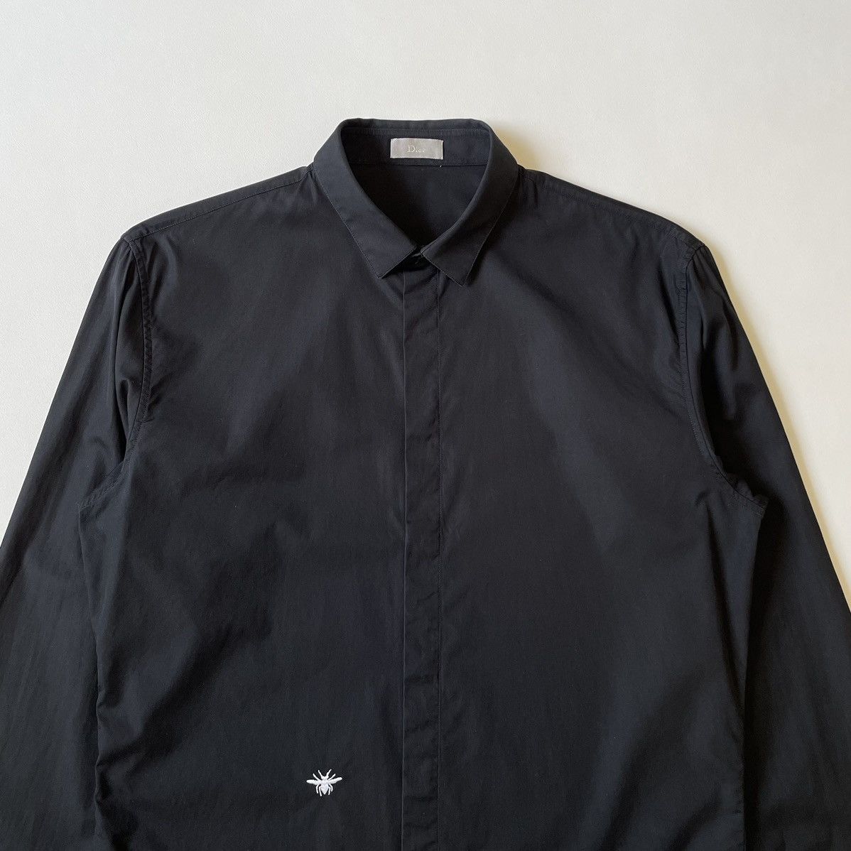 Dior × Hedi Slimane Black Cotton ‘Bee’ Logo Shirt Size US M / EU 48-50 / 2 - 2 Thumbnail