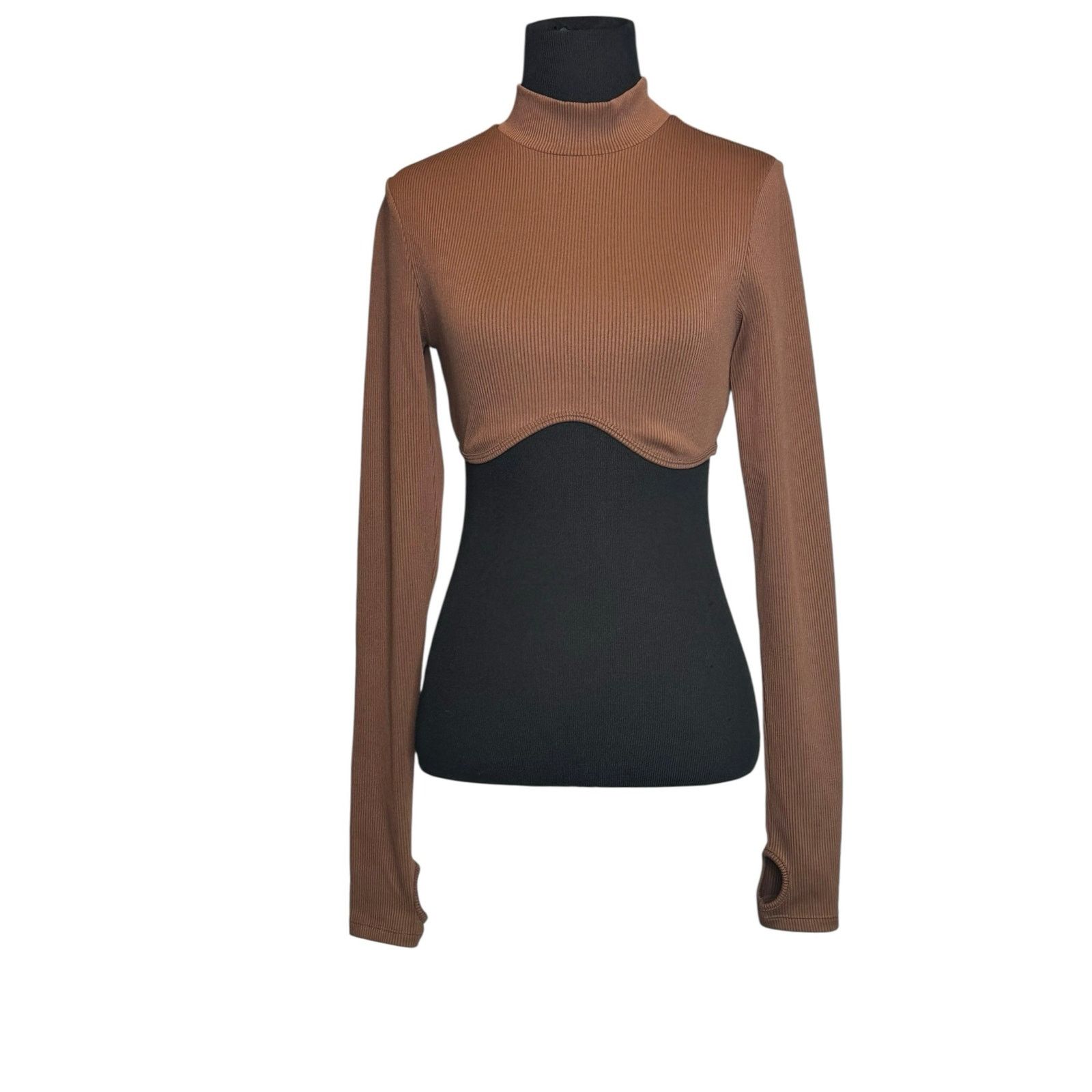 H&M H&M brown long sleeves crop top size Small Size S / US 4 / IT 40 - 15 Thumbnail