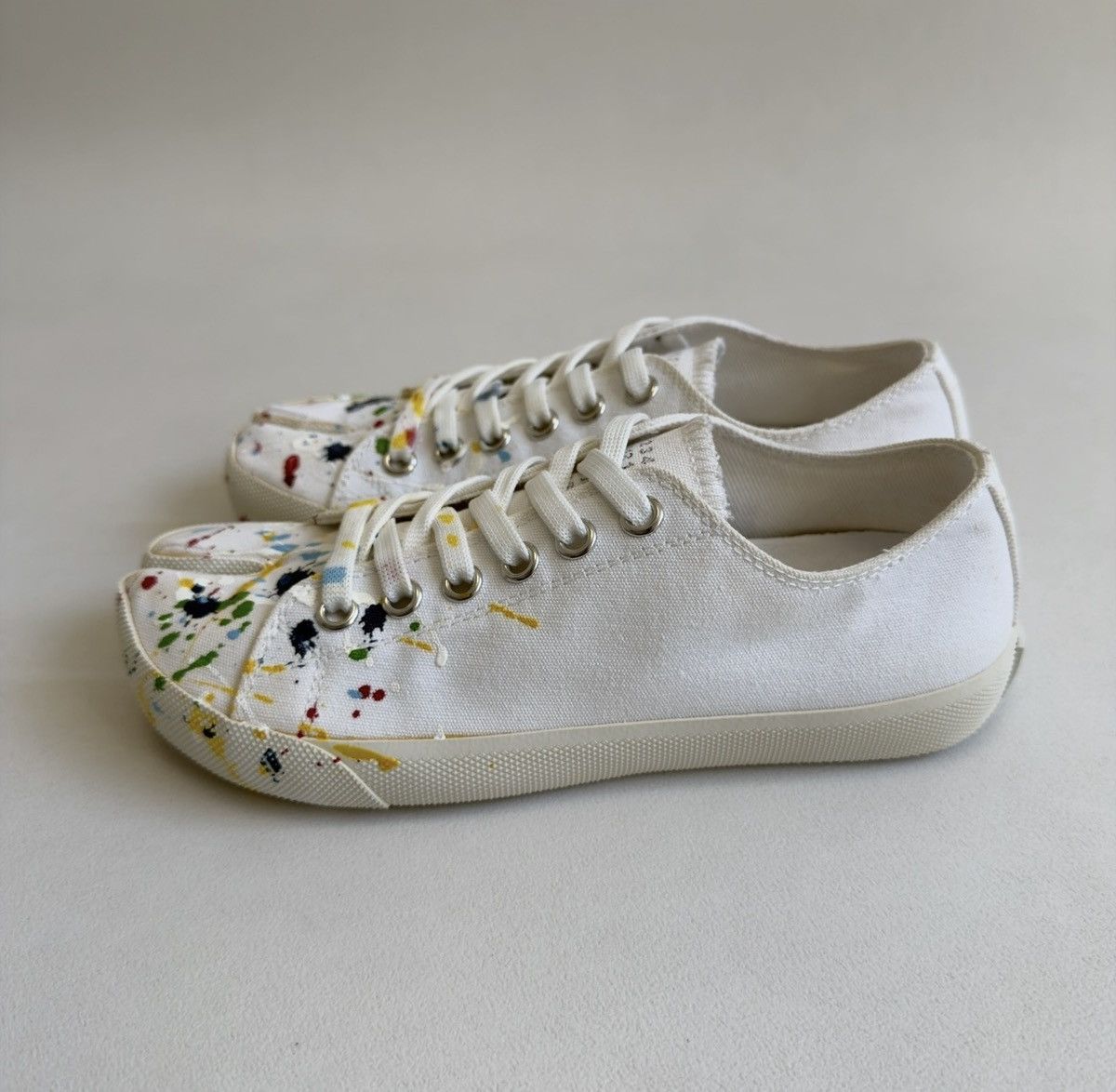 Maison Margiela S/S 19 ‘Paint Splat’ Canvas Tabi Sneakers Size US 7 / IT 37 - 2 Thumbnail