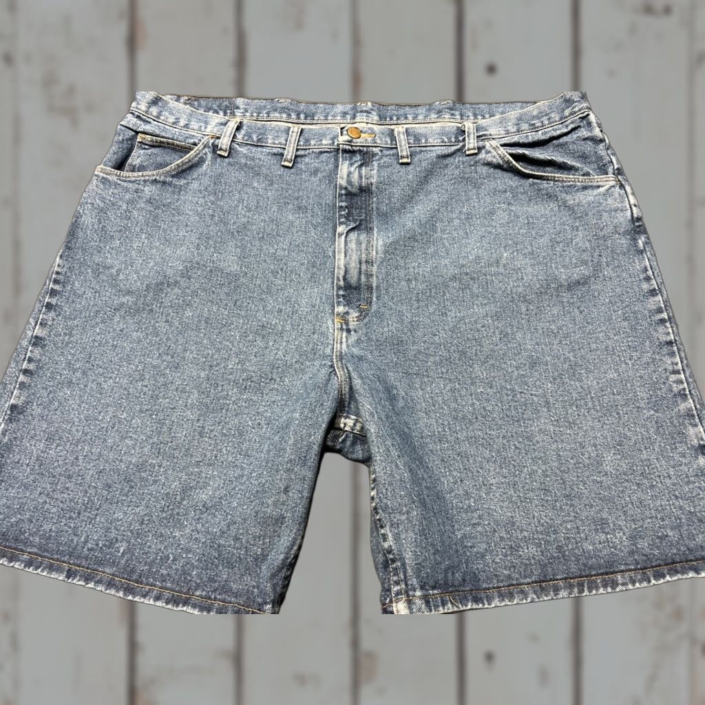 Wrangler VINTAGE Wrangler Denim Jean Shorts Men 46 Cargo 10" Inseam Blue Relaxed Cotton 100% Size US 30 / EU 46 - 1 Thumbnail