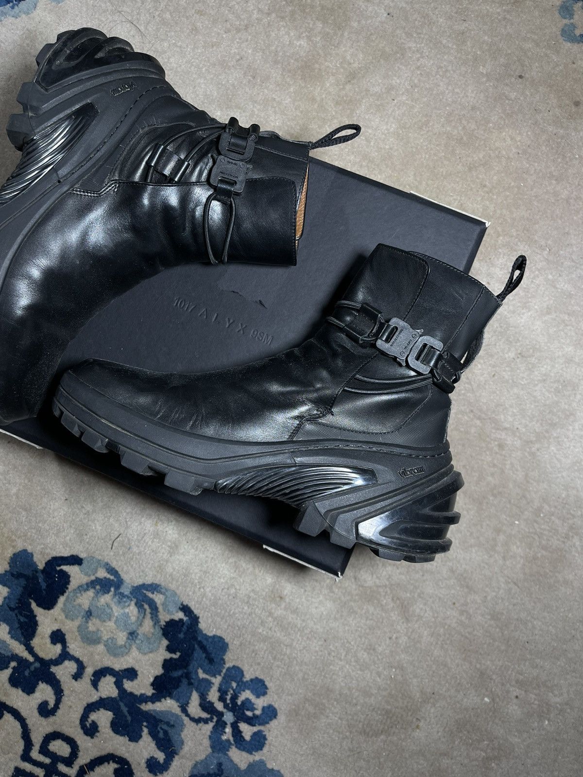 1017 ALYX 9SM × Alyx × MMW 1017 Alyx 9SM Buckle Chelsea Leather Boots Size US 10 / EU 43 - 2 Thumbnail