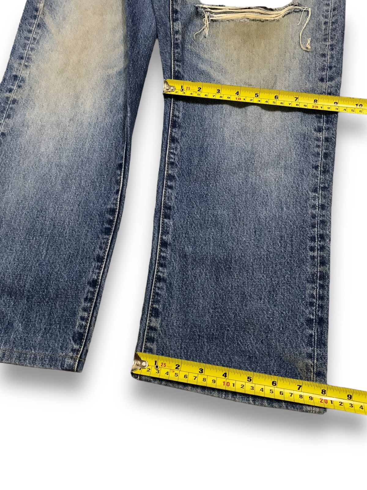 Uniqlo Vintage Uniqlo Dirt Mud Wash Straight Leg Distressed Jeans Size US 33 - 14 Thumbnail