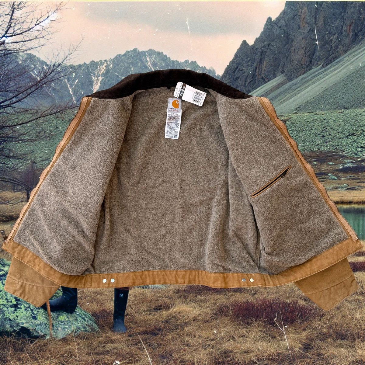 Deadstock 00’s Carhartt Detroit J097 Tan Vintage Women’s L.