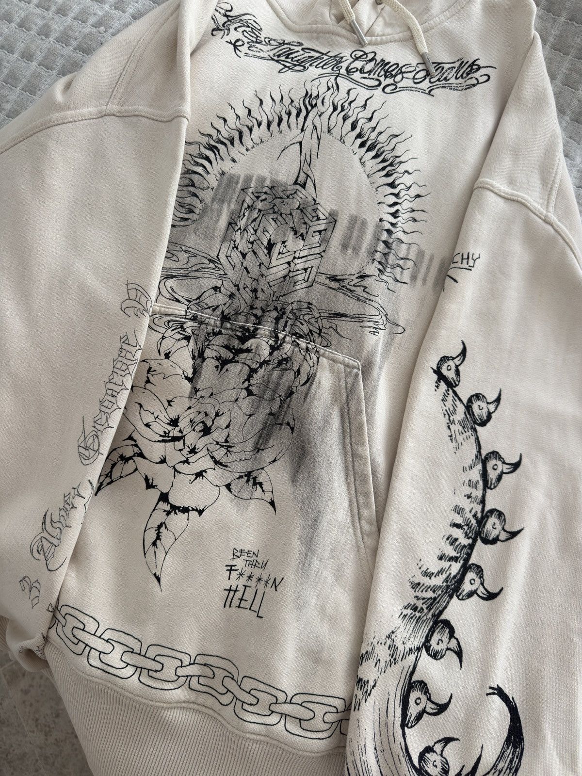 Givenchy Givenchy "After Laughter Comes Tears" Oversized Hoodie Beige Size US M / EU 48-50 / 2 - 5 Thumbnail