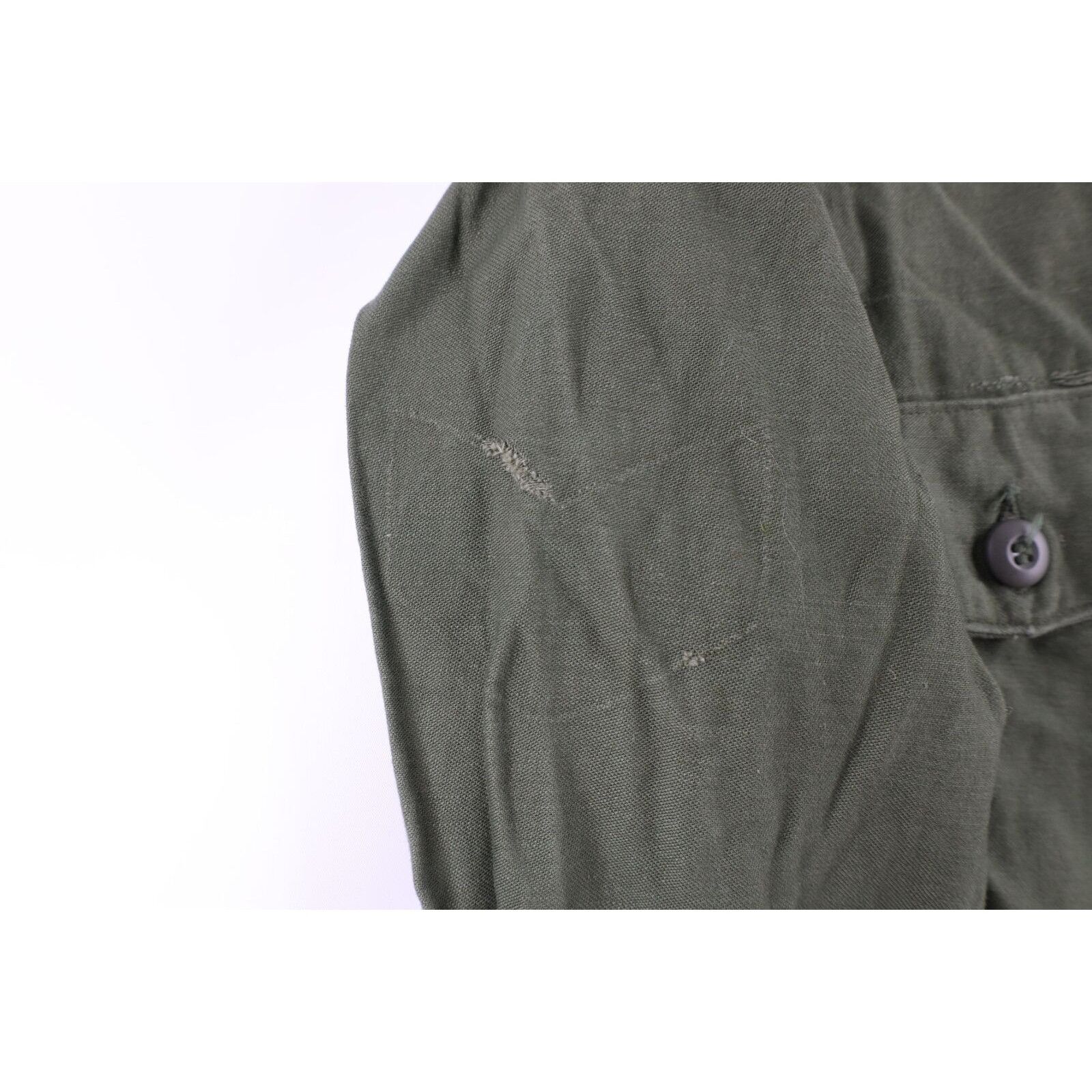 Vintage Vintage 70s Vietnam Era Cotton Sateen OG 107 Button Shirt Size US M / EU 48-50 / 2 - 6 Thumbnail