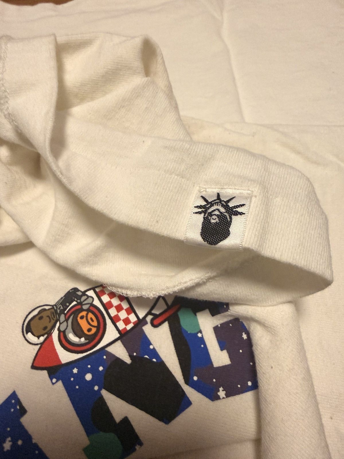 Bape × Kid Cudi A BATHING APE Bape Kid Cudi NYC 10th White tee L Size US L / EU 52-54 / 3 - 8 Thumbnail