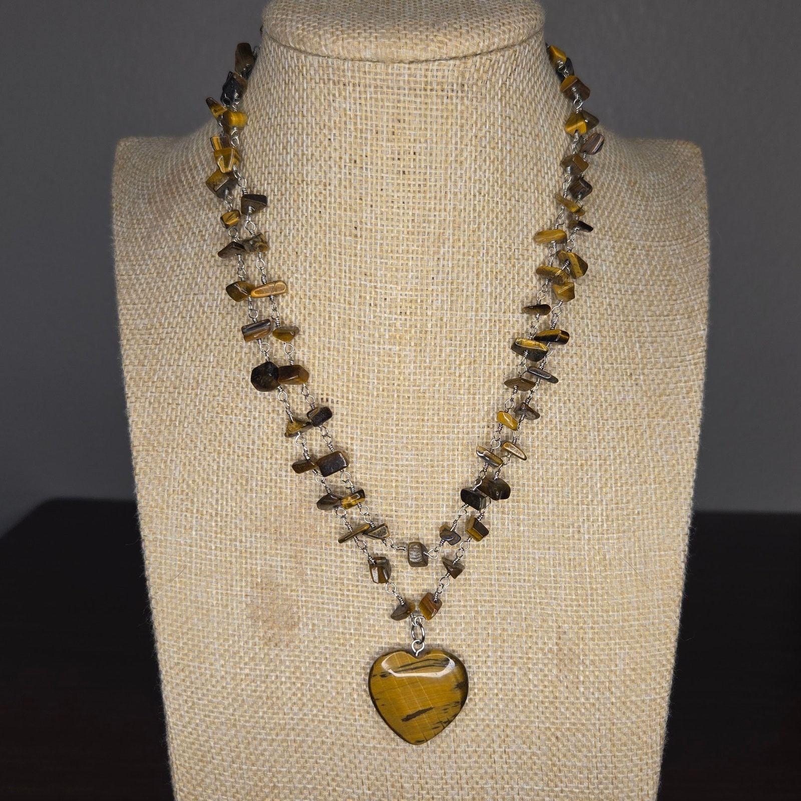 Vintage Vintage Brown Tiger Eye Beaded Necklace Large Heart Pendant Size ONE SIZE - 9 Thumbnail