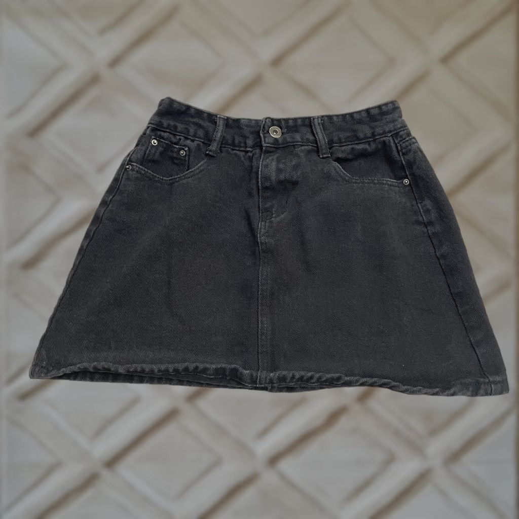 Denime Unbranded Denim Skirt Womens Short A-Line High Rise Black Dark Wash Mini 26 in Waist Pockets Casual Comfort Cotton Spandex Regular Size M Size 32" / US 10 / IT 46 - 1 Thumbnail